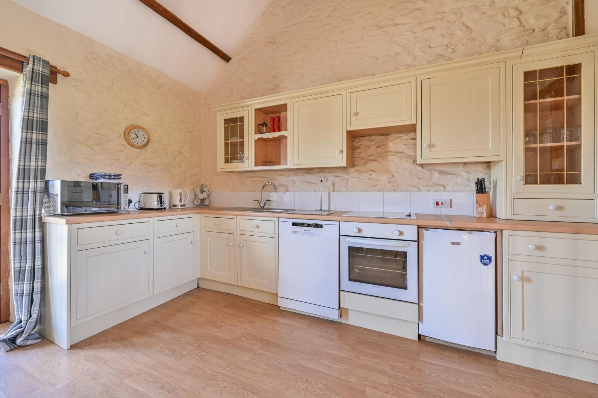 Polean Farm Cottages - With Free Animal Feeding And Pony Rides And Free Access To A Nearby Pool Looe Pokoj fotografie