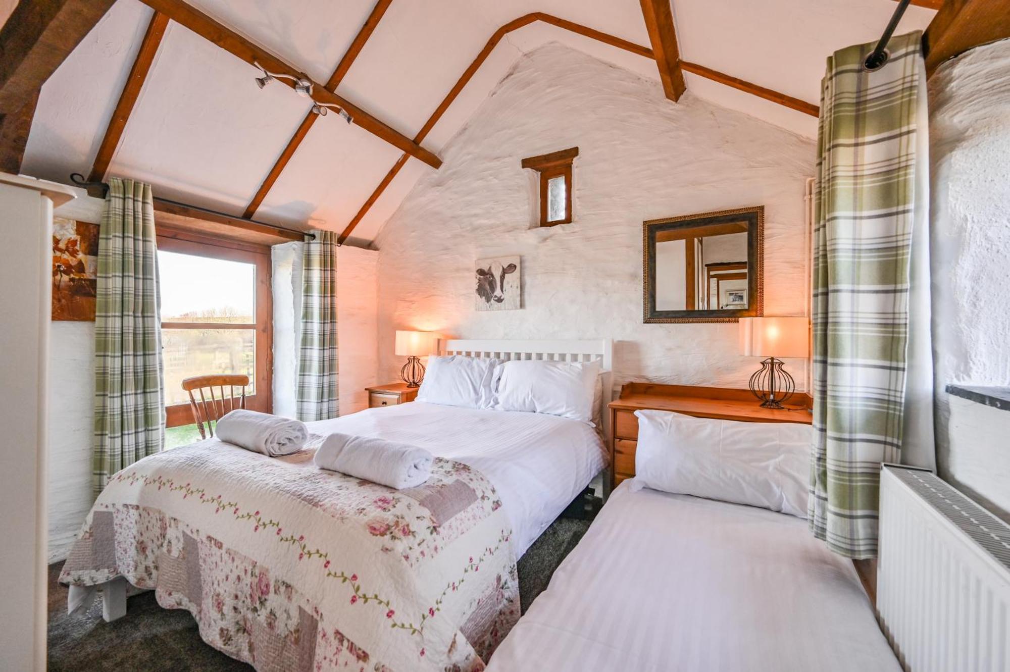 Polean Farm Cottages - With Free Animal Feeding And Pony Rides And Free Access To A Nearby Pool Looe Pokoj fotografie